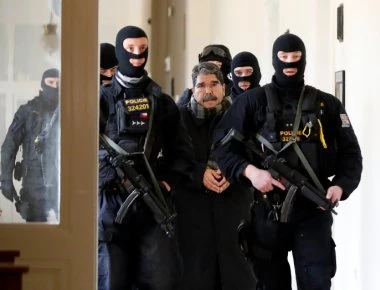 Την έκδοση του ηγέτη του YPG Σ.Μουσλίμ στην Τουρκία ζητά ο Μ.Τσαβούσογλου από την Γερμανία